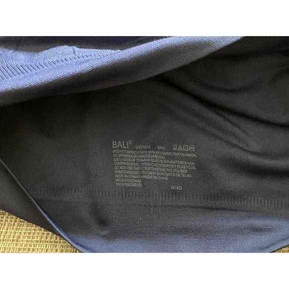 Bali Wireless Seamless Light Comfort Stretch Bra Navy Blue Size Medium Women’s - Picture 3 of 3